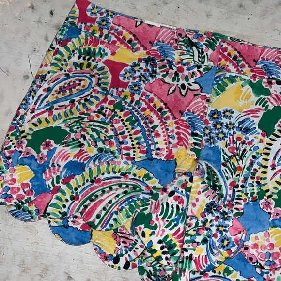 Crown & Ivy Shelby Scalloped Hem Shorts NWT | size 12 - Picture 2 of 6